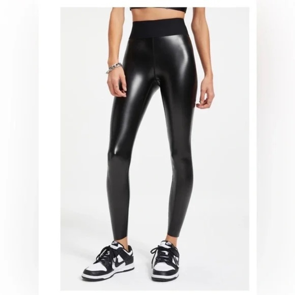 Good American RUBBERIZED ICON LEGGING